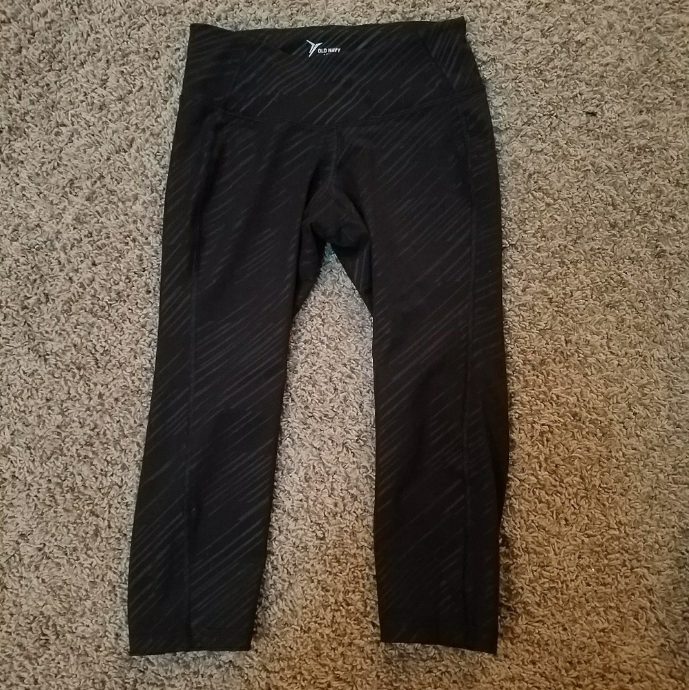 Old Navy Active Black Workout Capris